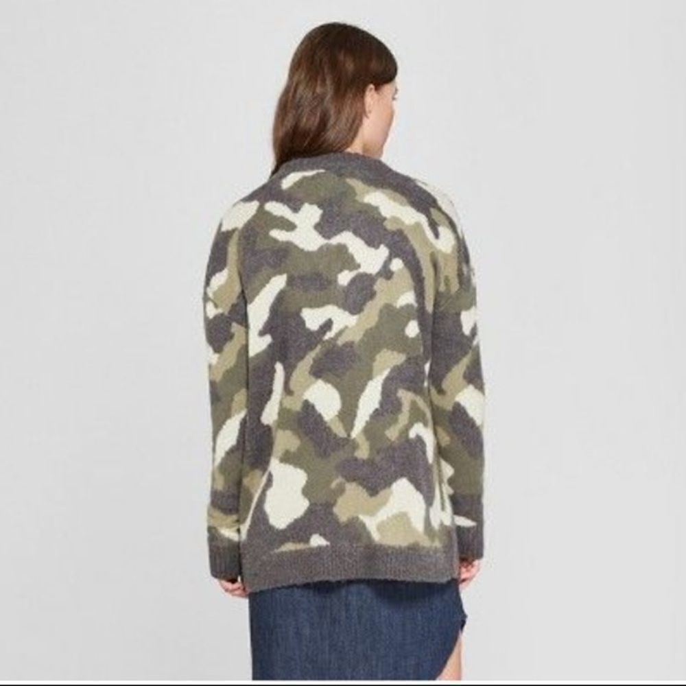 ✨ Universal Thread Open Front Camouflage Cardigan✨ - Picture 6 of 7